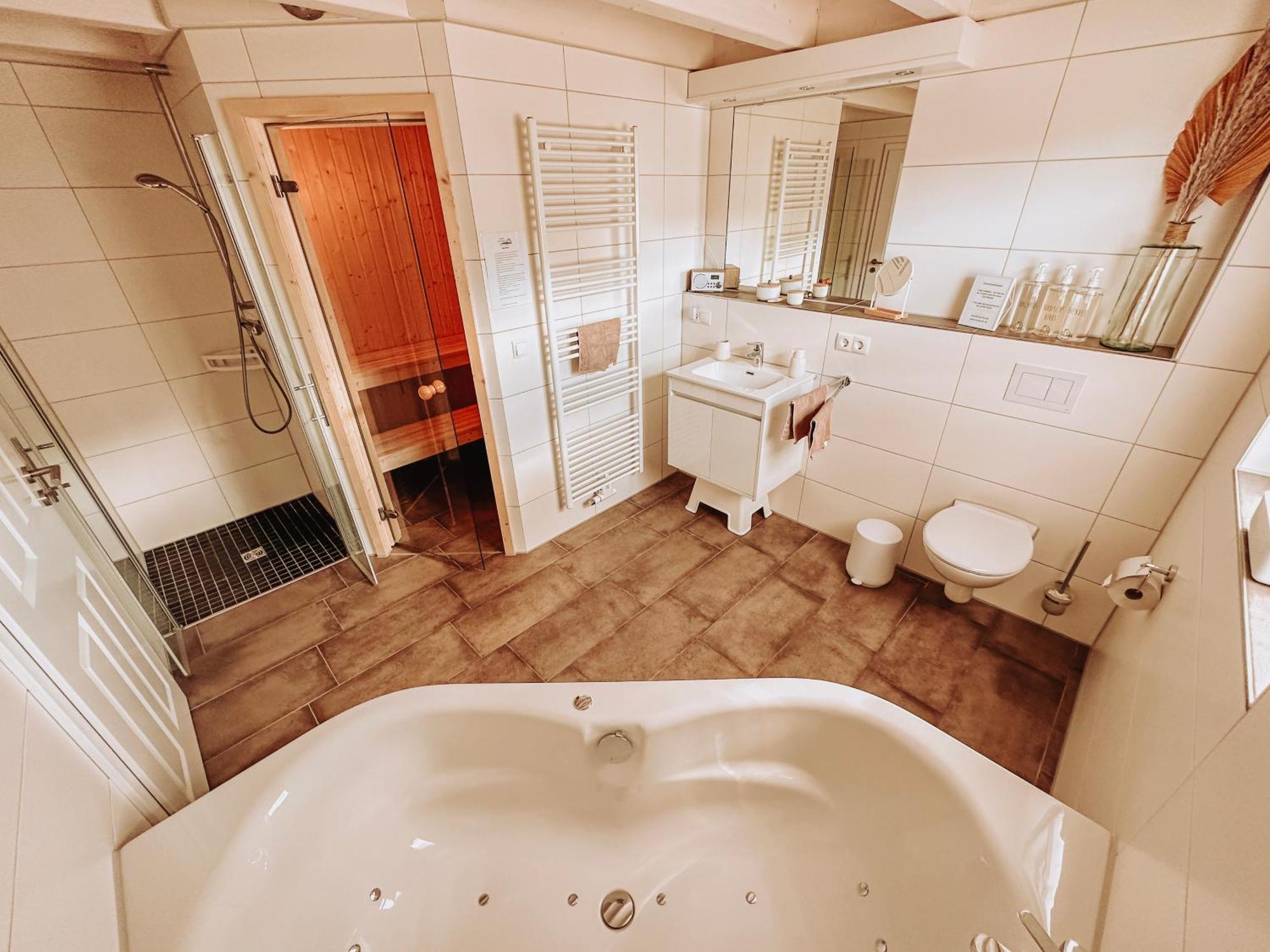 Malerisch Am See Mit Kamin, Sauna & Whirlpool Nordhorn Ngoại thất bức ảnh